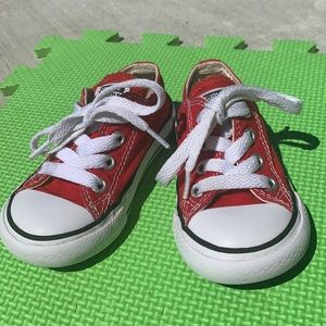 Converse Low Top, Red. US toddler/infant size 5